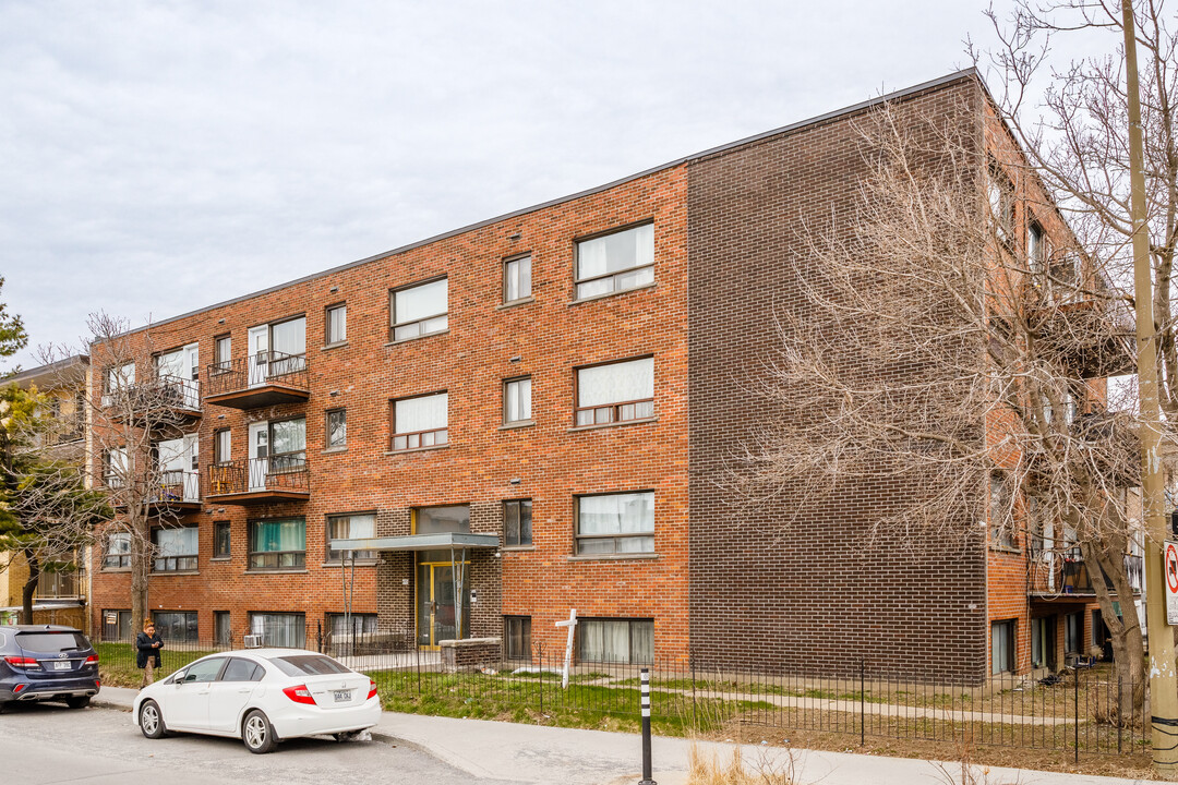 6905 Victoria Av in Montréal, QC - Building Photo