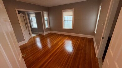 39 Lincoln St in Malden, MA - Building Photo - Building Photo