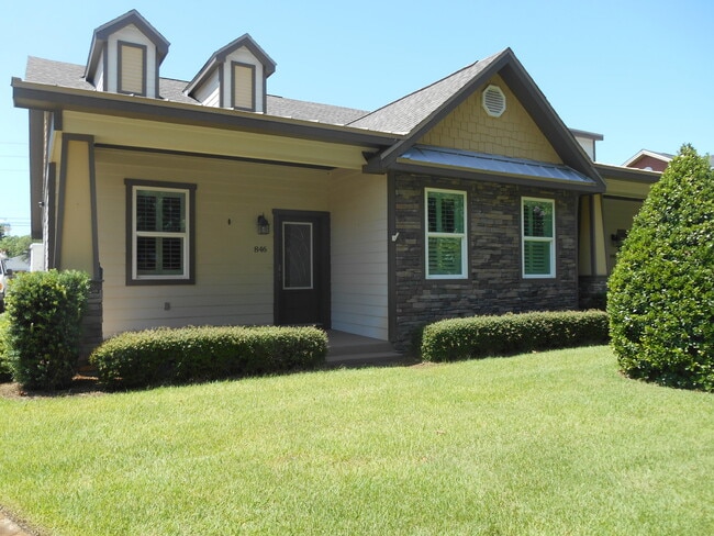 property at 846 Cannon Ln