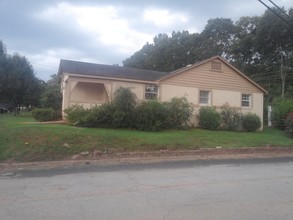 512 N 6th St in Griffin, GA - Building Photo - Building Photo