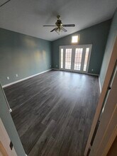 3804 Mariana Way in Bakersfield, CA - Foto de edificio - Building Photo