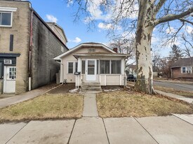 3928 Upton Ave in Toledo, OH - Building Photo