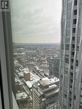 11 Yorkville Ave in Toronto, ON - Building Photo - Building Photo