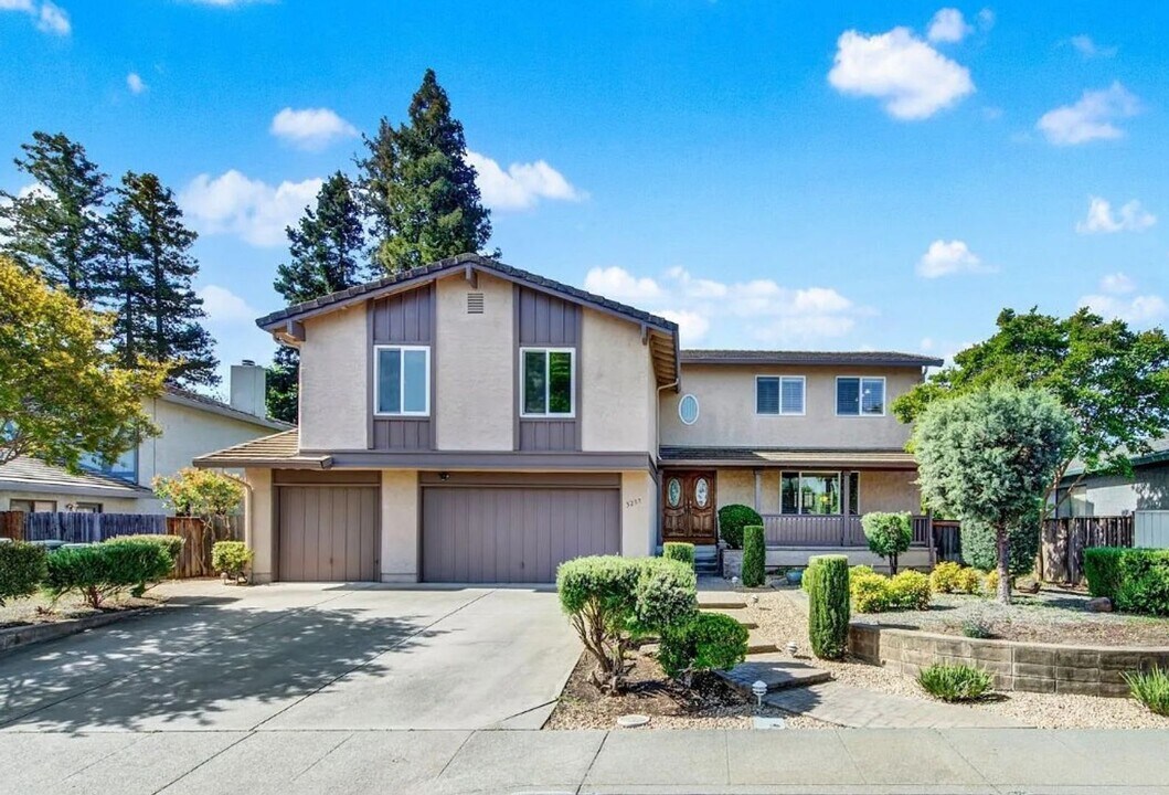 3237 Arroyo Dr in Fairfield, CA - Building Photo