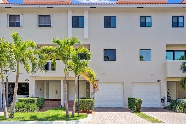 21382 Marina Cove Cir in Aventura, FL - Building Photo - Building Photo