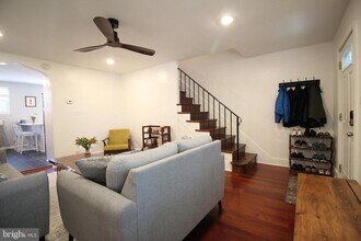 909 Bashford Ln in Alexandria, VA - Building Photo - Building Photo