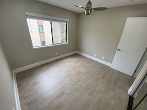 26356 W Plata Ln in Calabasas, CA - Building Photo - Building Photo