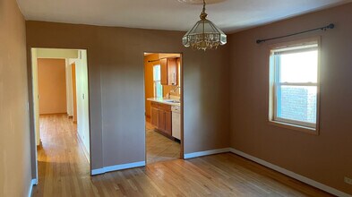 840 Dunlop Ave in Forest Park, IL - Building Photo - Building Photo