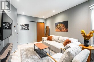 797 Pape Ave in Toronto, ON - Building Photo - Building Photo