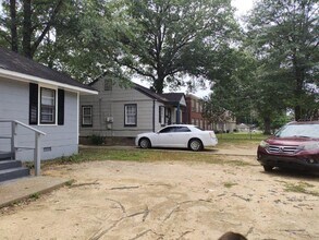 3451 Sharpe Ave in Memphis, TN - Foto de edificio - Building Photo