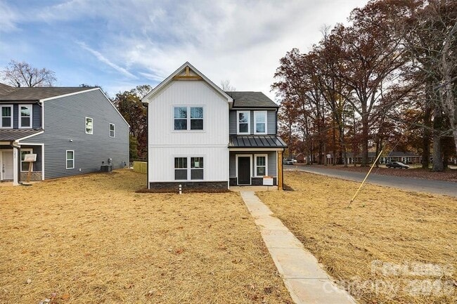 property at 1241 Eastway Dr
