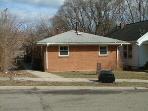 2054 Kensington Dr in Dayton, OH - Foto de edificio - Building Photo