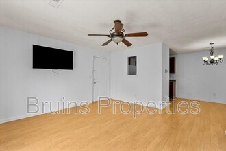 5521 Hornaday Rd in Greensboro, NC - Building Photo - Building Photo