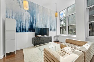 88 Kingston St in Boston, MA - Building Photo - Building Photo