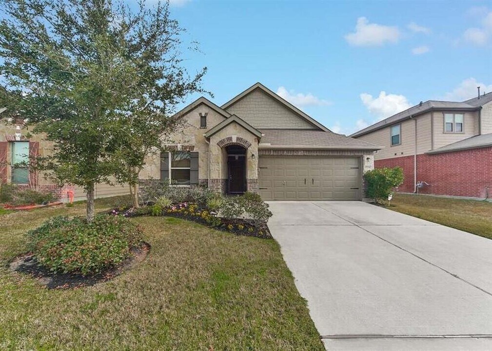 15214 Keystone Bend Ln in Cypress, TX - Building Photo