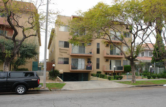 Sunwood Towers in Los Angeles, CA - Building Photo - Building Photo