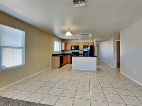 2444 W Mobile Ln in Phoenix, AZ - Building Photo - Building Photo
