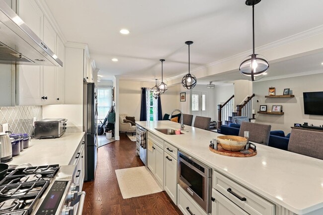 18704 Thornberry Ln in Olney, MD - Building Photo - Building Photo