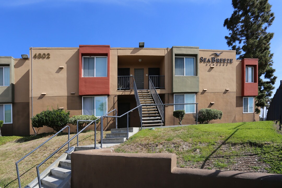SeaBreeze in San Diego, CA - Building Photo