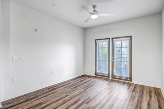 Gateway North in Clearwater, FL - Building Photo - Building Photo