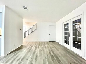 2306 Barton Village Cir in Austin, TX - Building Photo - Building Photo