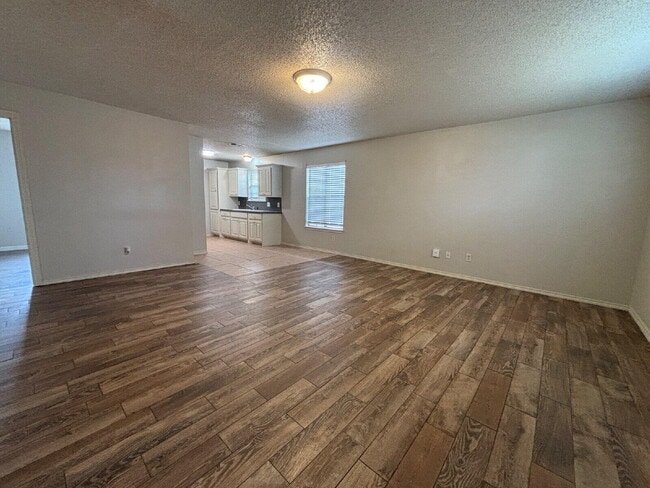 528 42nd St in Lubbock, TX - Building Photo - Building Photo