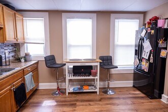 38 Greenacre Square in Springfield, MA - Building Photo - Building Photo