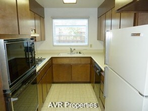 6621 Conestoga Ln in Dublin, CA - Building Photo - Building Photo