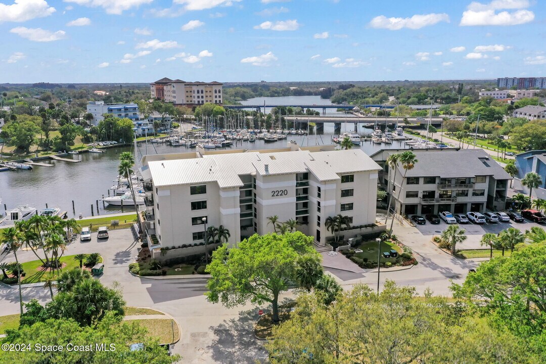 2220 Front St in Melbourne, FL - Building Photo