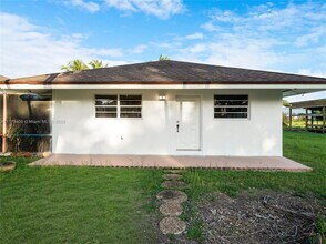 20000 SW 216th St in Miami, FL - Building Photo - Building Photo