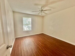 494 Sara Ave in Mary Esther, FL - Building Photo - Building Photo