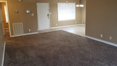 170 Monarch Ln in Clarksville, TN - Building Photo - Building Photo