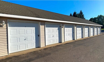 Camden Apartments in Sauk Rapids, MN - Foto de edificio - Building Photo