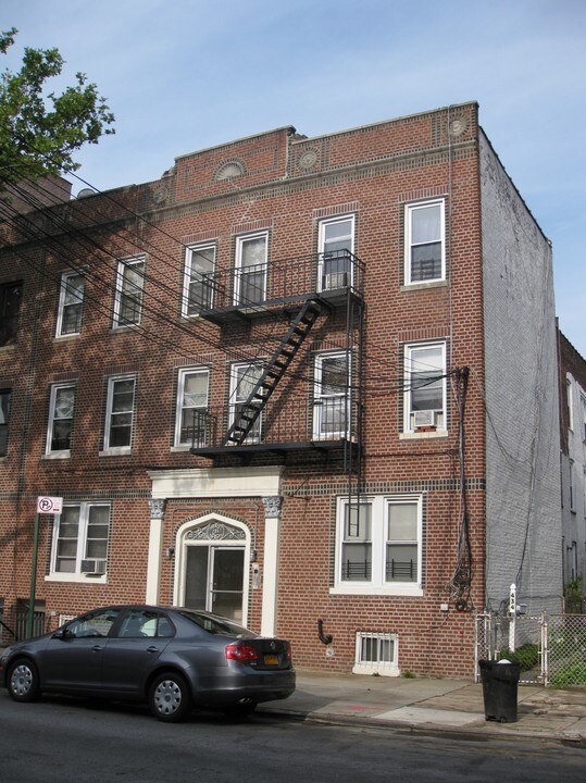 436 East 34th Street in Brooklyn, NY - Foto de edificio