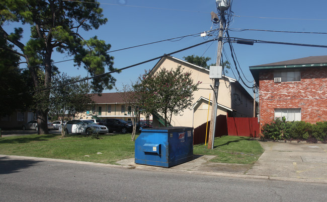 Heidi Apartments in Baton Rouge, LA - Foto de edificio - Building Photo