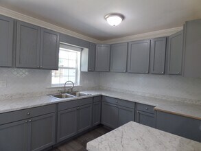 1030 Clairmont Dr, Unit 4964-108 in Orange, TX - Foto de edificio - Building Photo