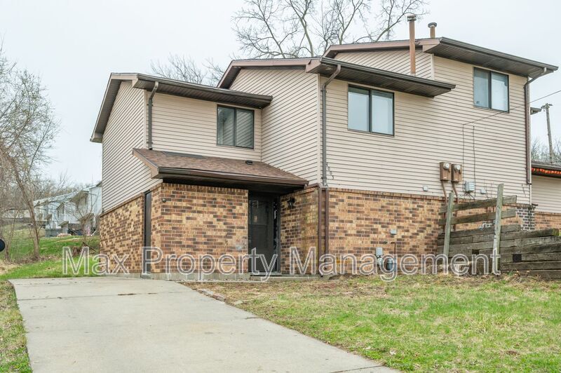 4003 Indianapolis Ave in Des Moines, IA - Building Photo