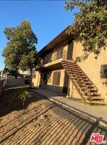 2458 Normandie Ave in Los Angeles, CA - Building Photo