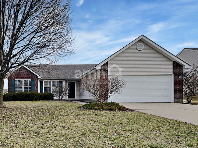 property at 32 Meadowcrest Dr