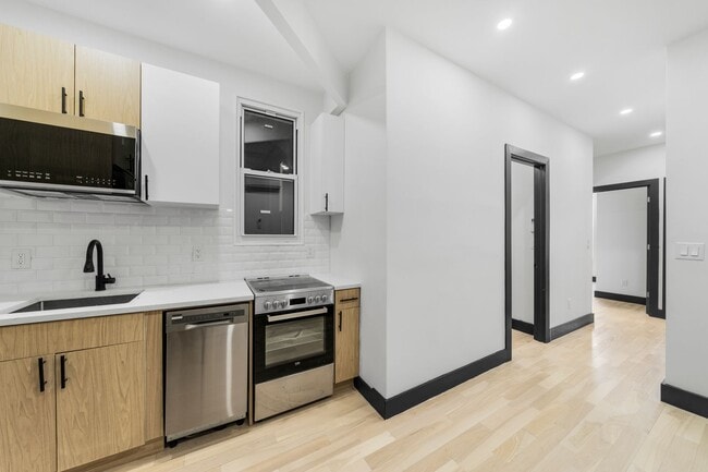 2458 Lorillard Pl in Bronx, NY - Building Photo - Building Photo
