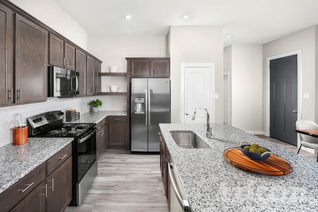 9835 Willow Creek Commerce Dr in Tomball, TX - Foto de edificio - Building Photo