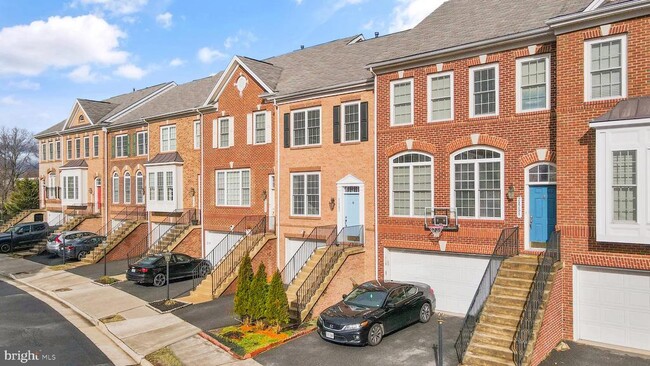 21753 Ladyslipper Sq in Ashburn, VA - Building Photo - Building Photo