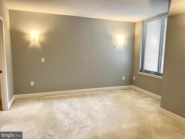 1201 N Garfield St in Arlington, VA - Building Photo - Building Photo