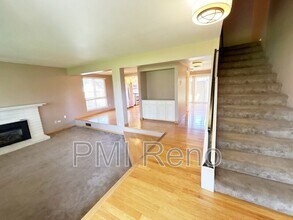 1555 Foster Dr in Reno, NV - Building Photo - Building Photo
