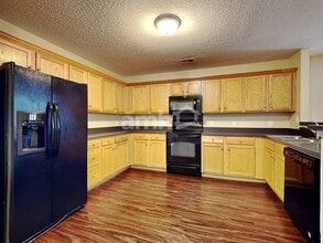 4016 Broken Arrow Dr in Ladson, SC - Building Photo - Building Photo
