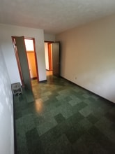 206 Edwin Ave SE, Unit 2 in Massillon, OH - Building Photo - Building Photo