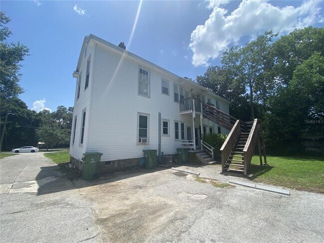 1120 Webster St in Leesburg, FL - Building Photo - Building Photo