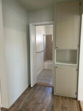 2021 Ocean Park Blvd, Unit Front Unit in Santa Monica, CA - Foto de edificio - Building Photo