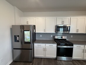 1852 Sweet Gardenia Wy in Apex, NC - Building Photo - Building Photo
