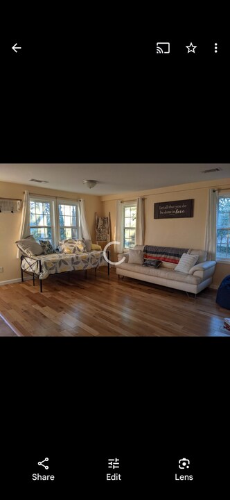 1446 Bettis Academy Rd in Trenton, SC - Foto de edificio